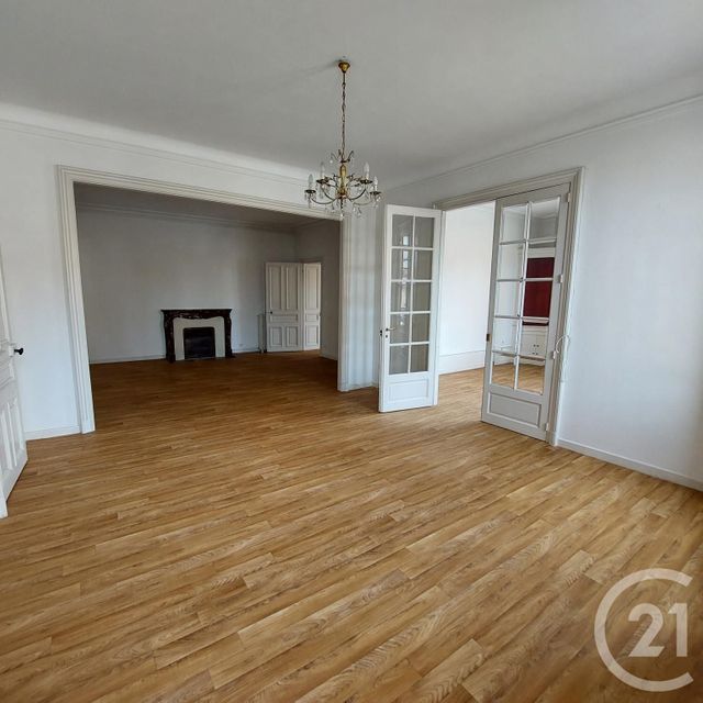 Appartement F6 à louer - 6 pièces - 127.38 m2 - ST DIE DES VOSGES - 88 - LORRAINE - Century 21 Céline Jacques Immobilier